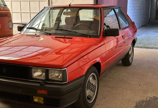 Renault TURBO