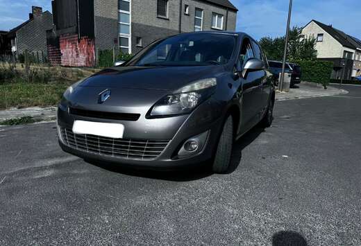 Renault 1.5 dCi Privilège FAP avec feuille rose