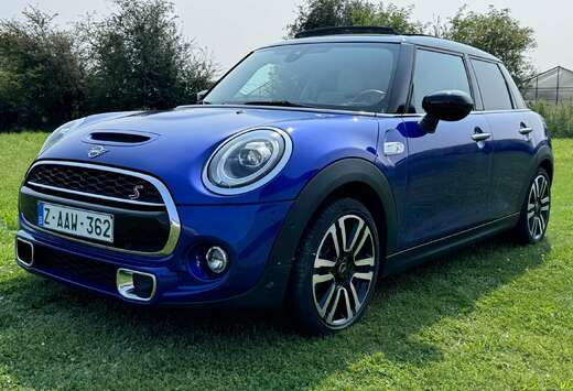 MINI 2.0AS    192 HP AUTO  CARPLAY PANO 33000km