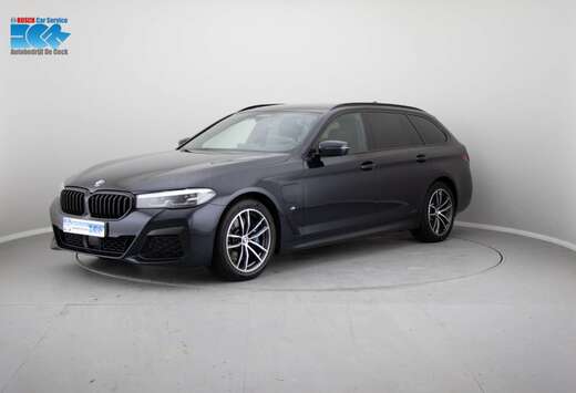 BMW Touring 530e M-Package, pano-dak, trekhaak