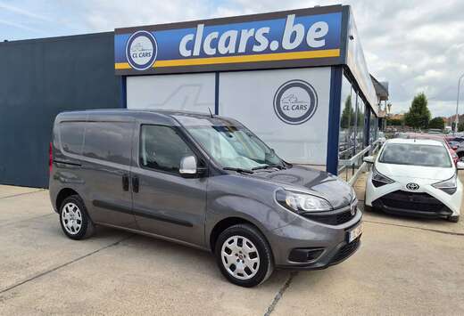 Fiat 1.4i/3plaatsen/Navi/Camera/Trekhaak/Cc/Bt/