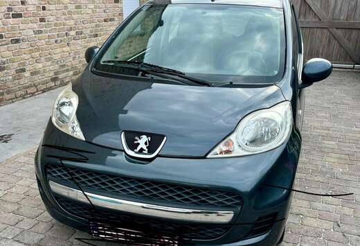 Peugeot 107 1.0i Urban Move