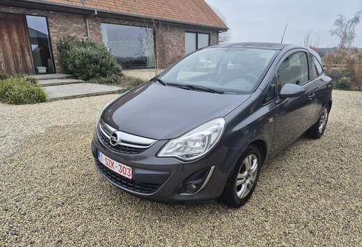 Opel Corsa 1.2i Enjoy 150 Years
