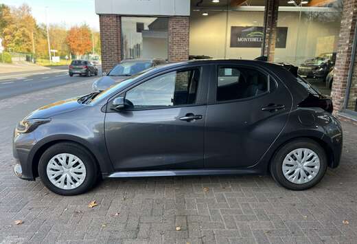 Toyota 1.5i VVT-i Hybrid E-CVT Dynamic**10 ans garant ...