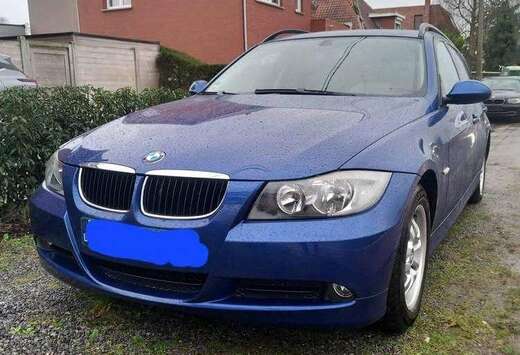 BMW 318i Touring