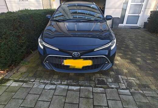 Toyota SW Hybrid 2.0 Premium e-CVT