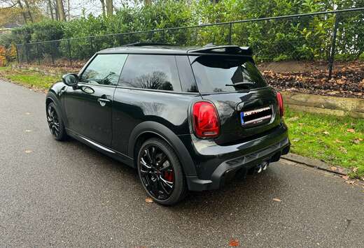 MINI JCW 1to6 Edition