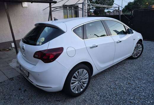 Opel Astra 1.4i Cosmo