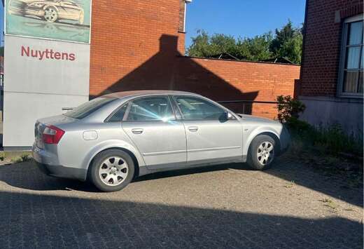 Audi A4 1.6 Pack