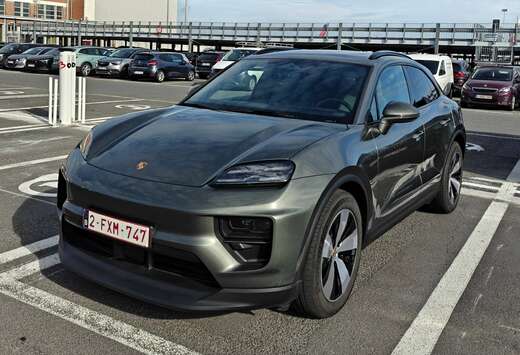 Porsche e-Macan 100 kWh 4