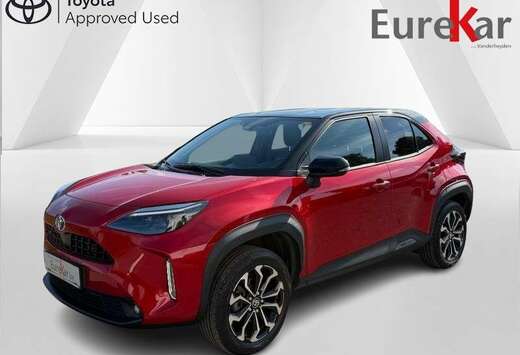 Toyota 1.5 Hybrid DYNAMIC PLUS + Confort Pack