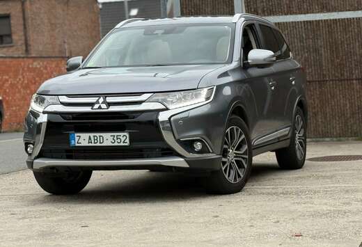 Mitsubishi 4WD Aut. Diamant Edition/Pano/Nav/Leder/ 7 ...