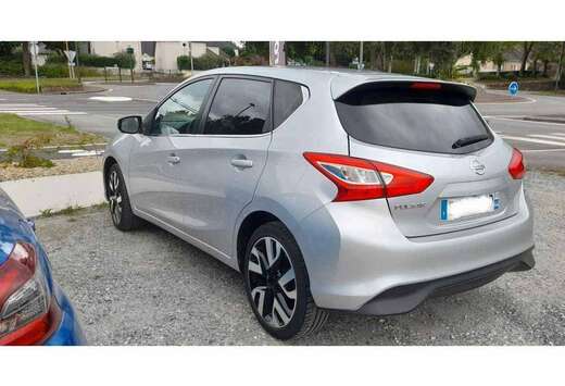 Nissan 2017