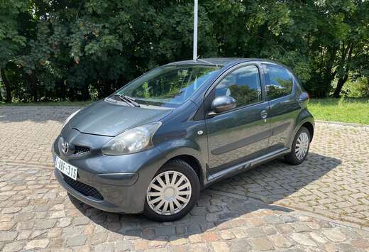 Toyota Aygo 1.0i GARANTIE 2 ANS / PRET A IMMATRICULER