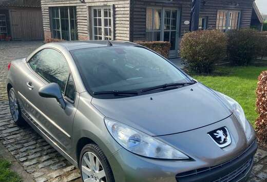 Peugeot CC 1.6/ cabrio/Automaat/parkeersensoren/airco