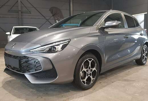 MG 1.5 Hybrid+ Luxury - 08/2025 - 15 km