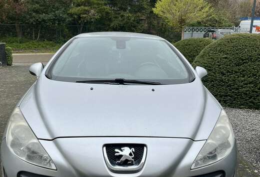 Peugeot CC 1.6 THP Feline