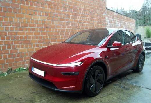 Tesla Model Y 83.1 kWh Long Range AWD