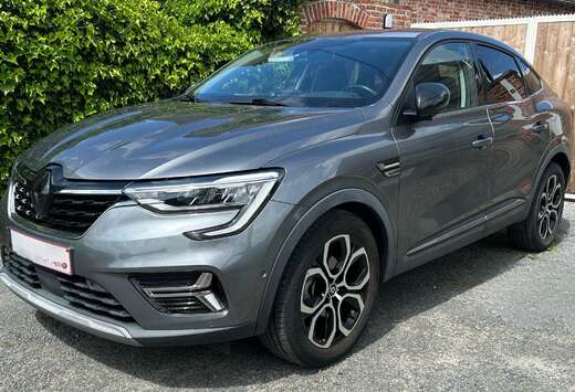Renault Arkana E-TECH 1.6i Intens