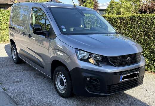 Peugeot 1.2 PureTech L1 Light Premium S/S(EU6.3)