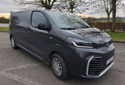 Toyota MEDIUM 2.0L 180 D-4D BVA8 DYNAMIC