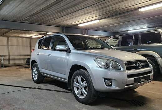 Toyota 2.0i VVT-i 4x4 VX CVT  PRIX EXPORT