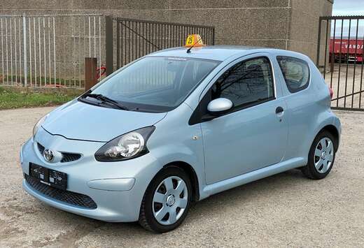 Toyota Aygo 1.0i VVT-i