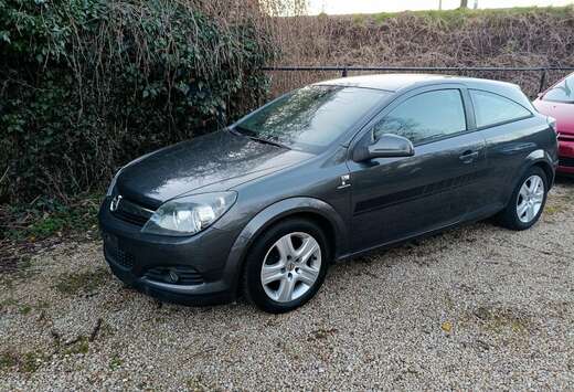 Opel Astra GTC 1.4i Cosmo