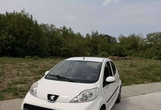Peugeot 1.0e 12V 68ch BLUE LION 2-Tronic Urban Move