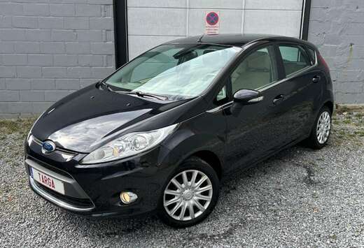 Ford 1.4i  Edition Ghia   1ère pro  Garanti