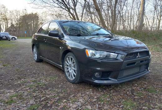 Mitsubishi evo x gsr sst