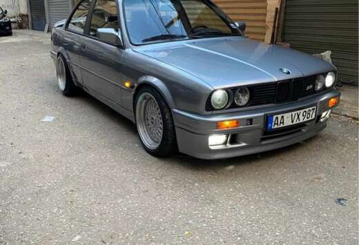 BMW i E30 Mtech 2