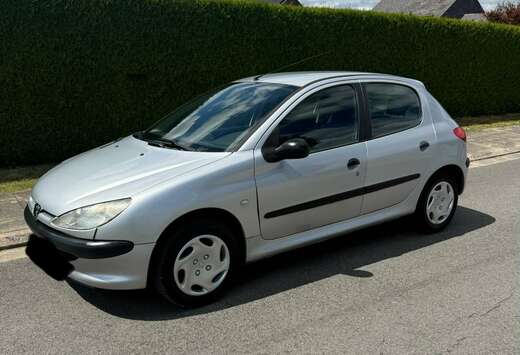 Peugeot 1.4i Pack-Line