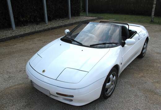 Lotus ELAN M100 Turbo
