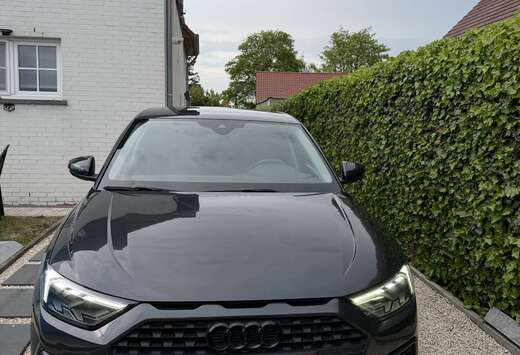Audi Sportback 30 TFSI  LED