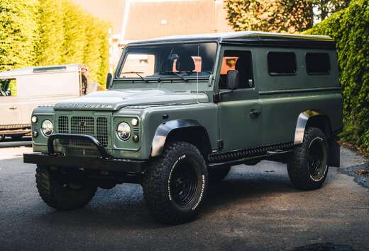 Land Rover Defender 110 keswick green, new trans, goo ...