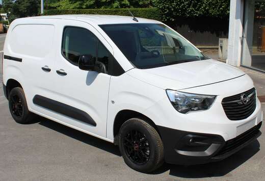 Opel CARGO 1.5TD 100PK bomvol opties 14045€ exl btw