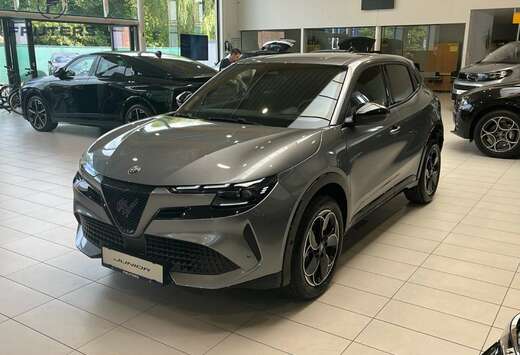 Alfa Romeo Alfa Romeo Junior Ibrida-626 Ti 1.2 Hybrid ...