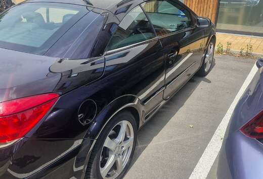 Opel Astra TwinTop 1.6i Enjoy