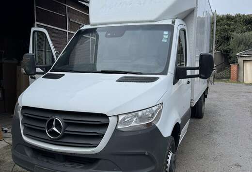 Mercedes-Benz 516 2.1 CDI