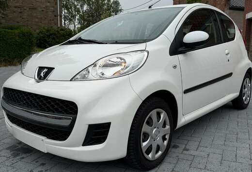 Peugeot 107 1.0i Urban