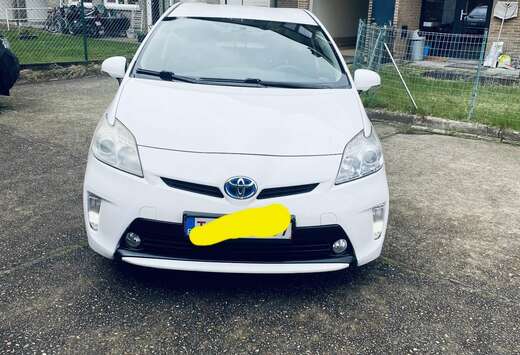 Toyota (Hybrid)