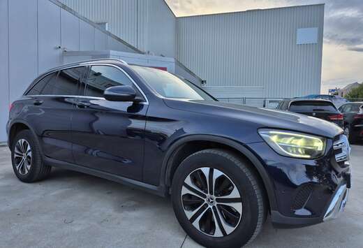 Mercedes-Benz e 4-Matic // PHEV HYBRID // 92.411 KM