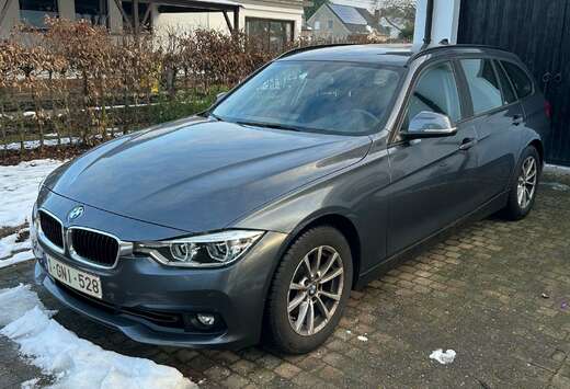 BMW 318i Touring Aut. Sport Line