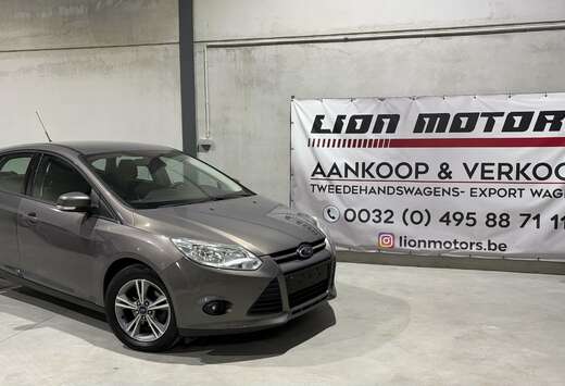 Ford 1.0 Eco boost  Titanium  Zeer nette staat