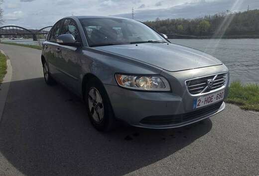 Volvo 1.6 D DRIVe Start/Stop R-design