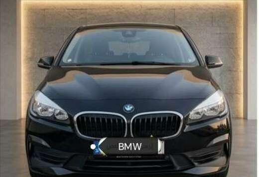 BMW 218i Active Tourer Advantage