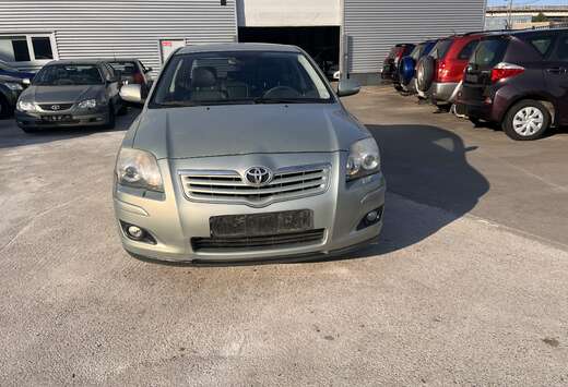 Toyota 2.0i D4 Linea Sol  ONLY EXPORT
