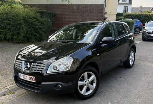 Nissan 1.6i 2WD Visia