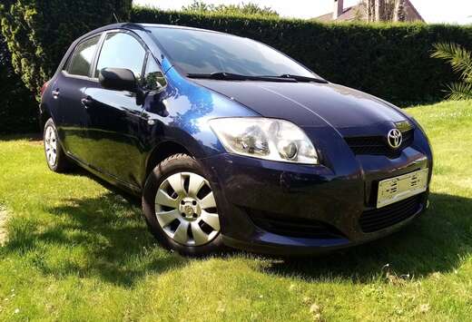 Toyota Auris 1.4 D-4D Linea Luna